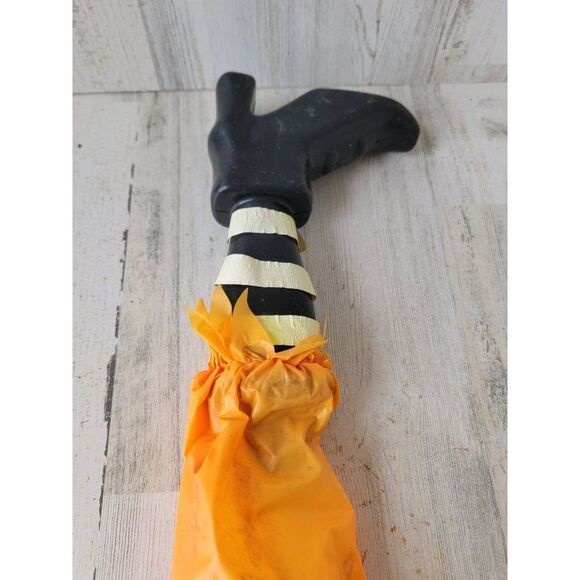 Sun Hill AS IS witch boot foot stake prop Halloween decor vintage - Picture 4 of 14